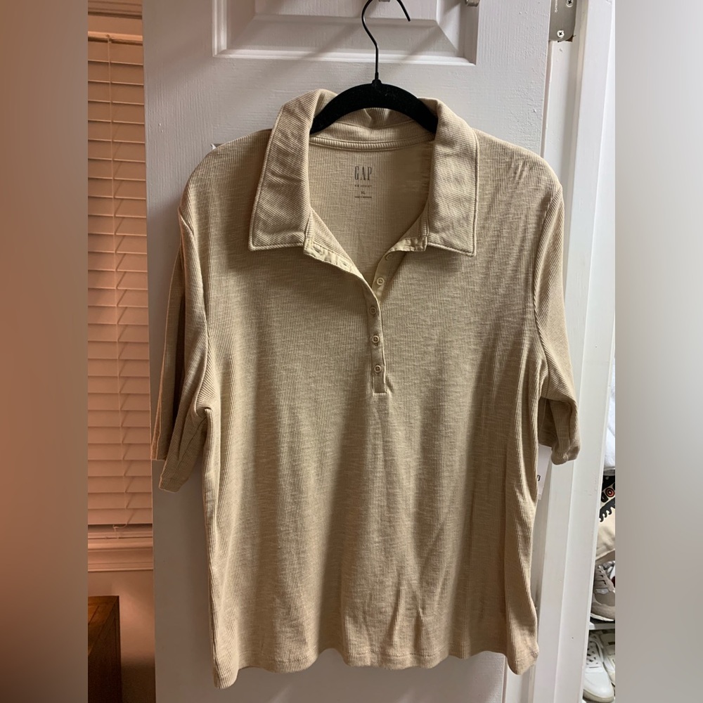 GAP Short Sleeve Ribbed Henley